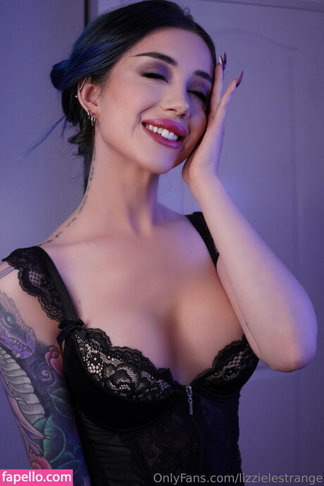 LizzieLestrange xxx actress pictures