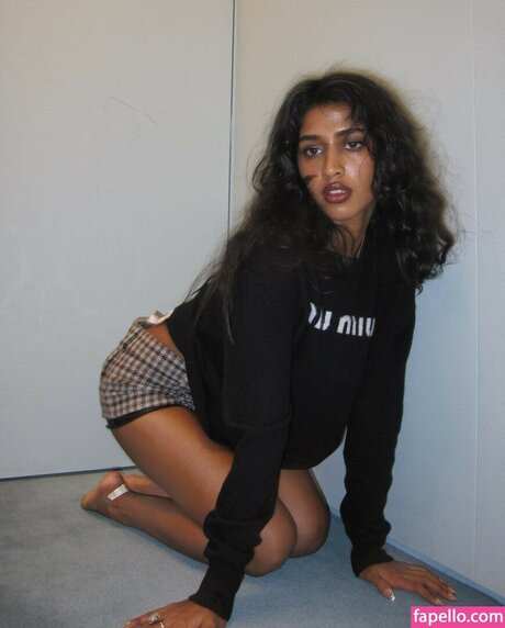 lesbian milf onlyfans nude archive