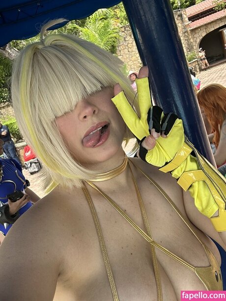 Meka Neko model nude pics