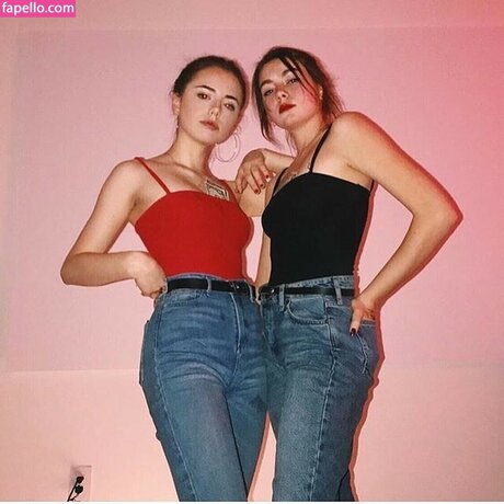 Lily Mo Sheen nice actress image