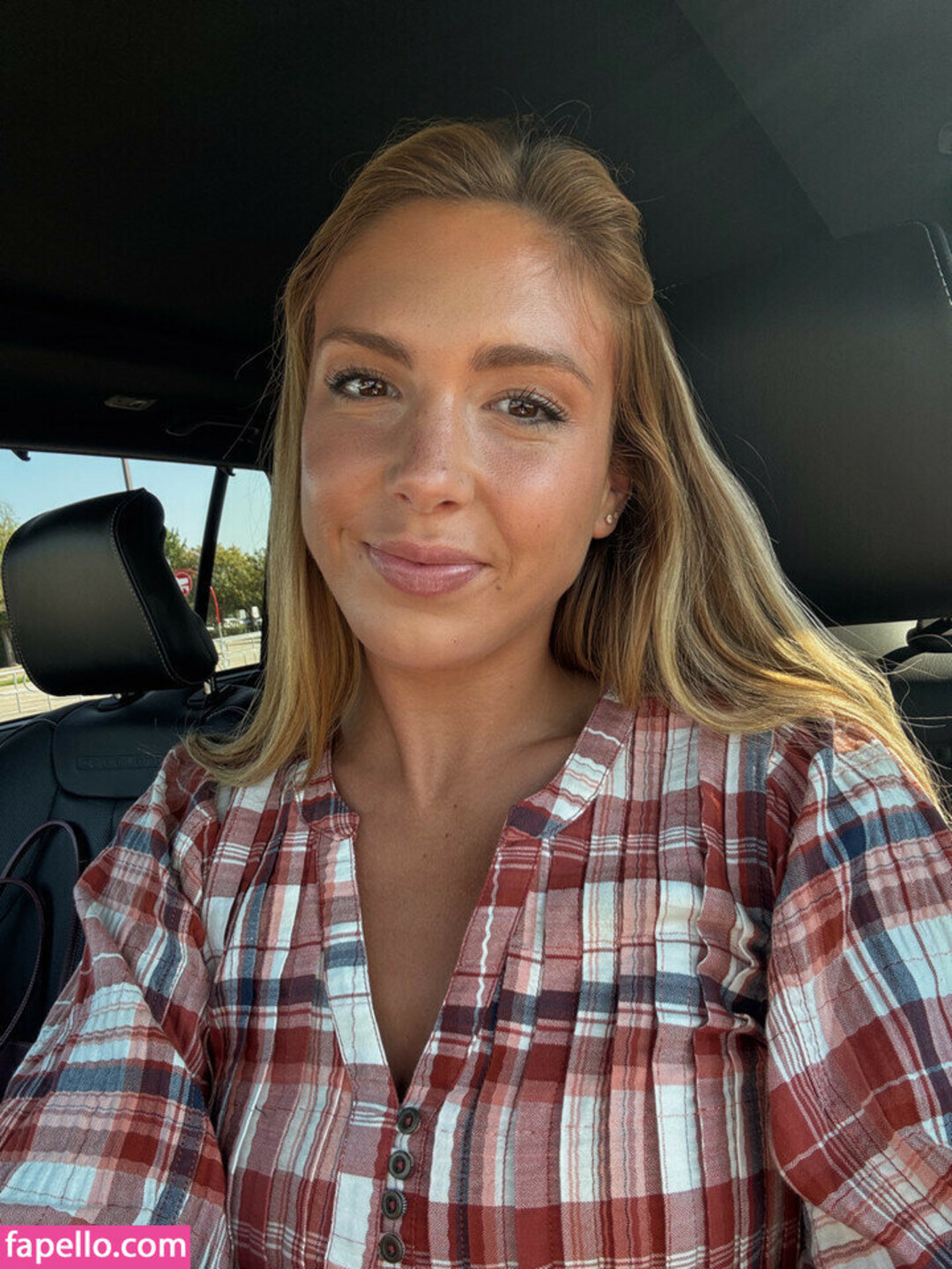 Madison Humphrey star exclusive photos