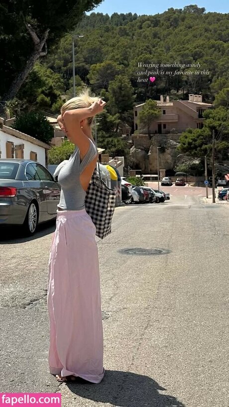 Sofie Houman pornstar naked picture