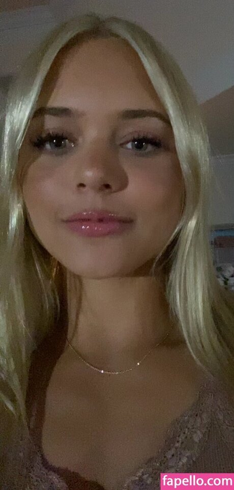 Avery Worobel model porn galleries