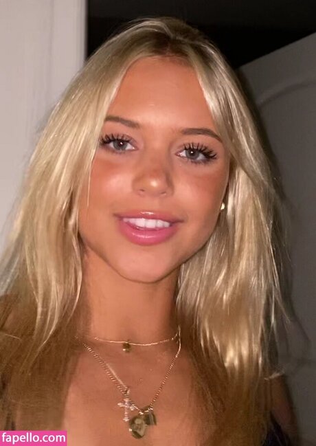 Avery Worobel erotic star galleries