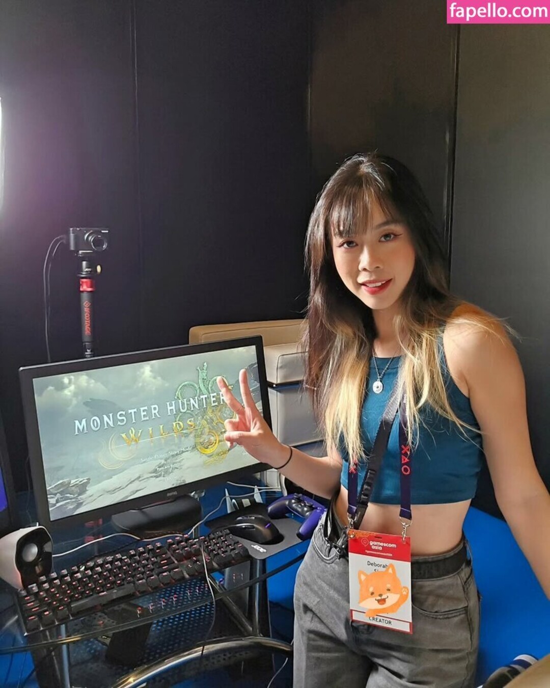 Wolfsbanee sex model picture