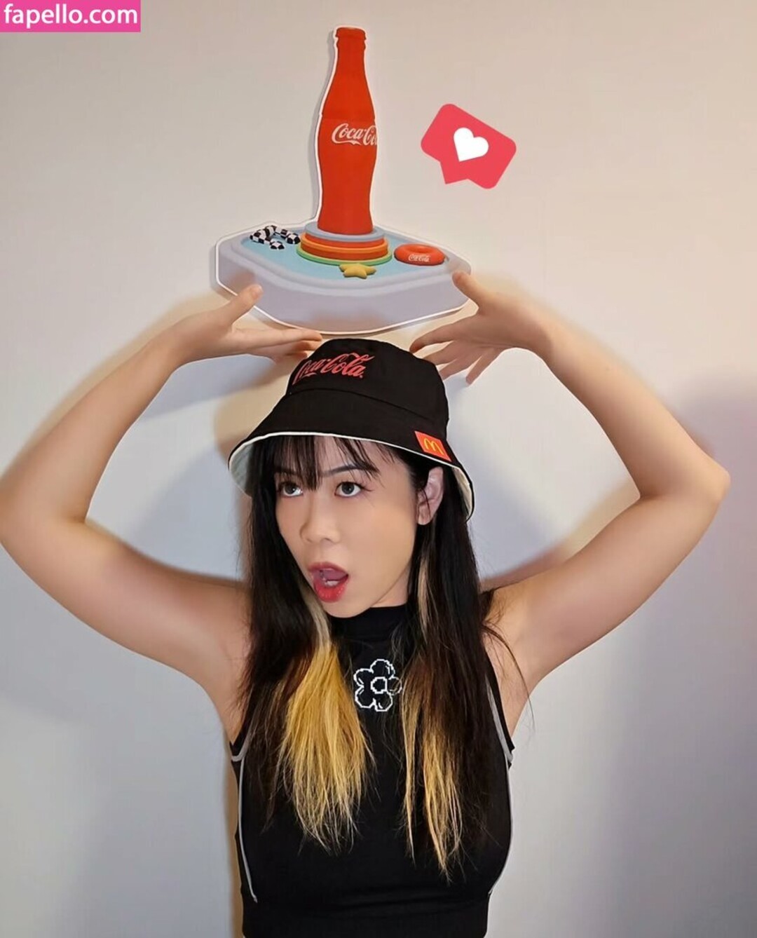 Wolfsbanee pretty model pictures