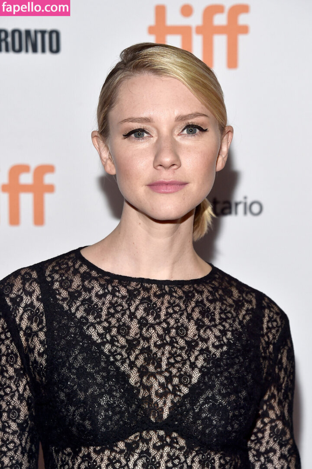 Valorie Curry perfect pornstar photo