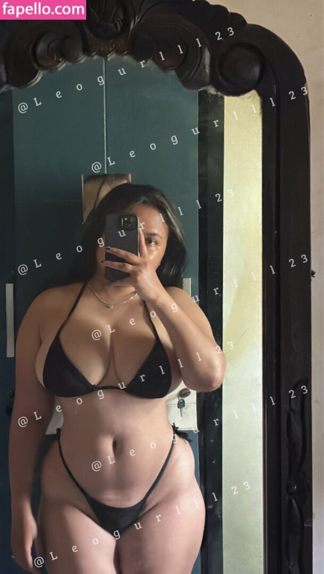 Leogurlll23 pornstar naked photo