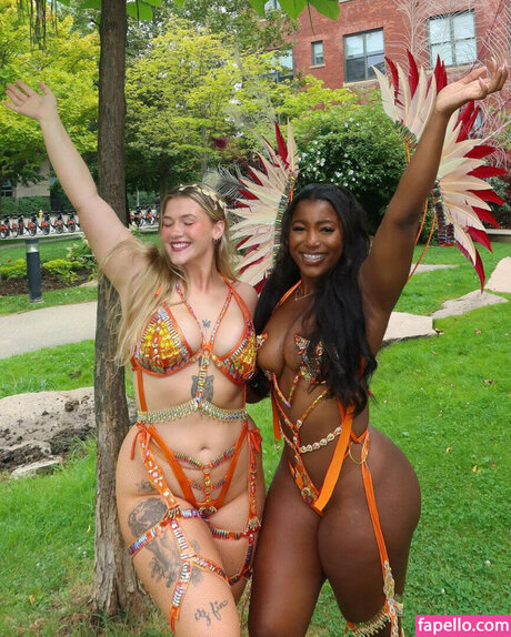 Esther Burden star erotic photos