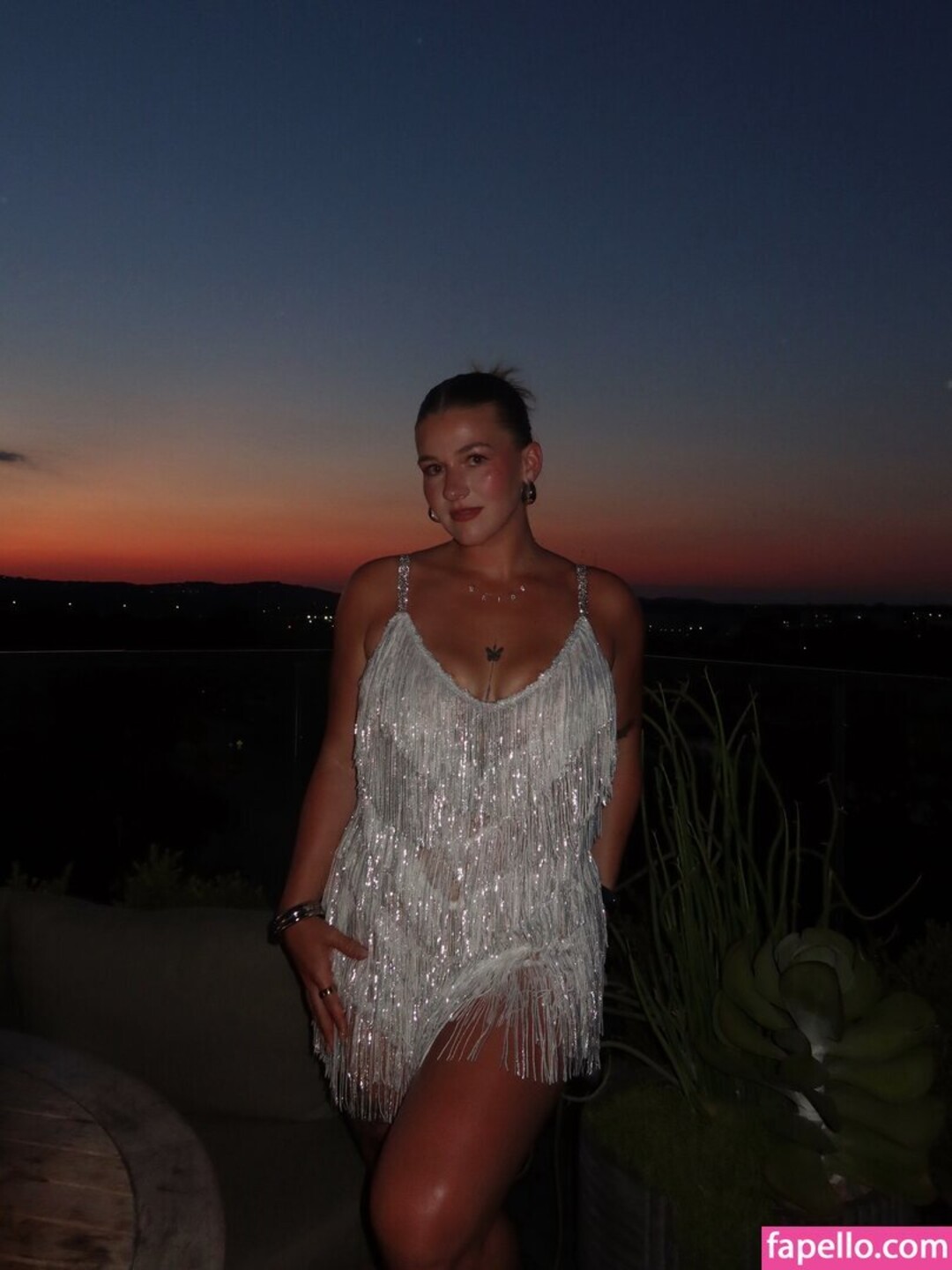 Esther Burden star sexy image