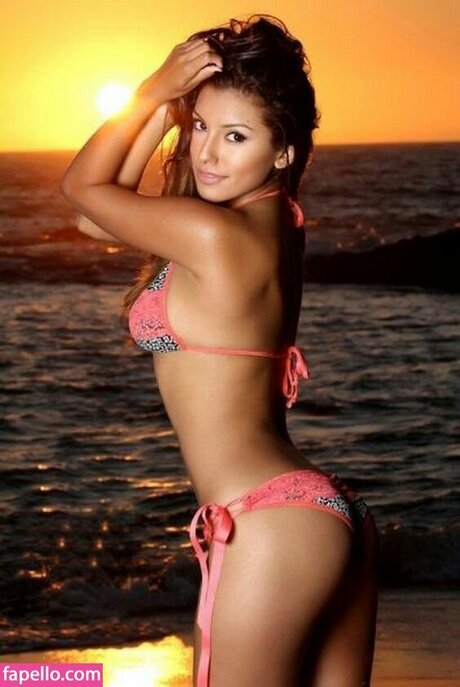 Zuleyka Silver star perfect photo