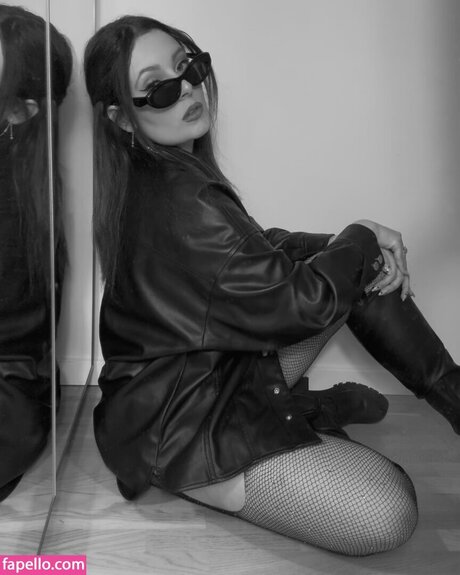 Christina Markus model art photo