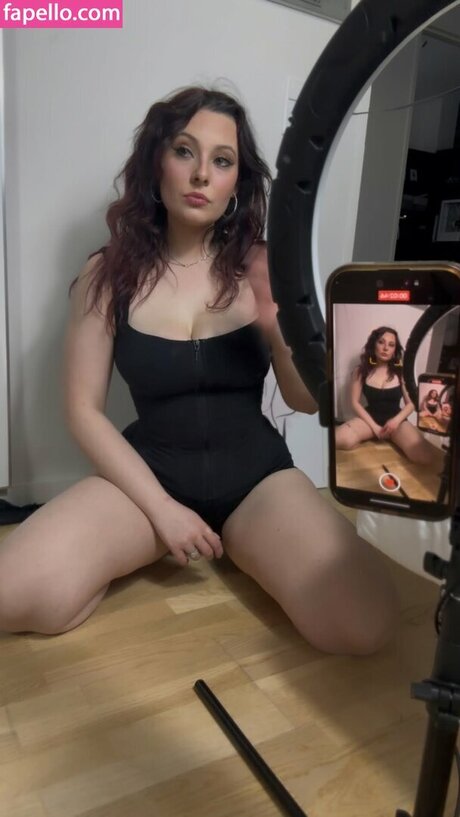 Christina Markus star pretty images