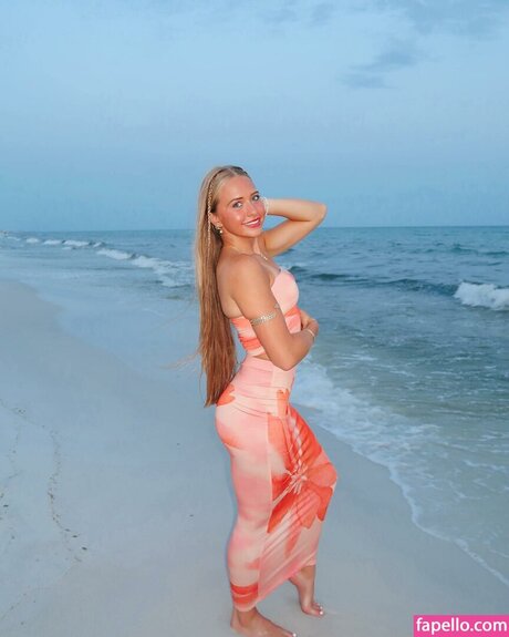 Tatum Bittick star naked pic