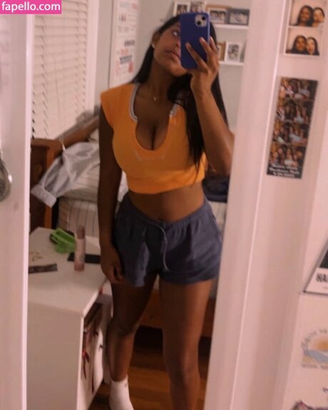 Honeypot1766 model nude images