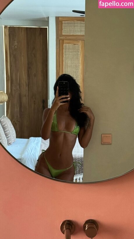 Iffat Marash naked pornstar img