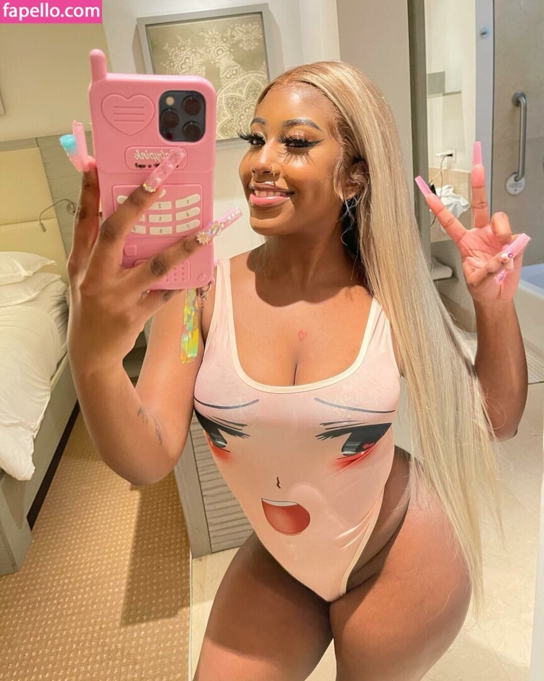 Yungnena model exclusive pic