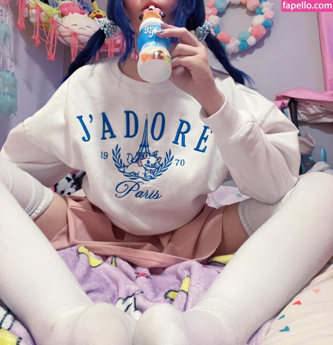LittleNiiVT model pretty photos