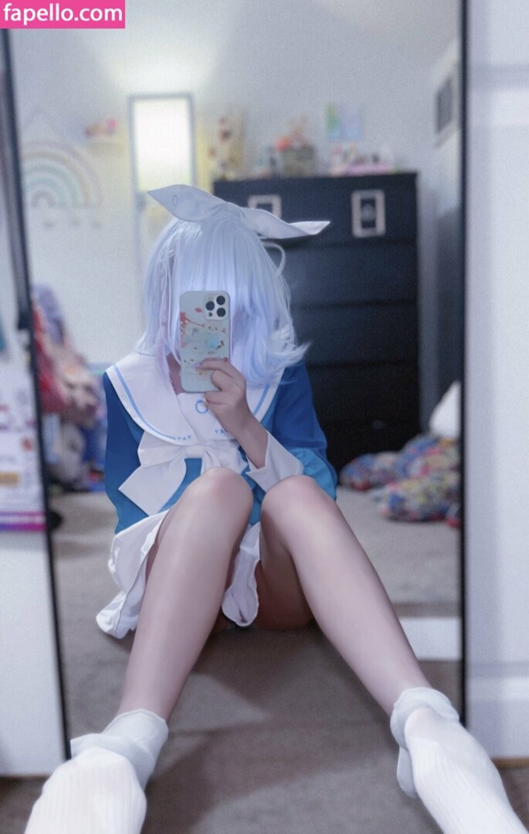 LittleNiiVT star erotic picture