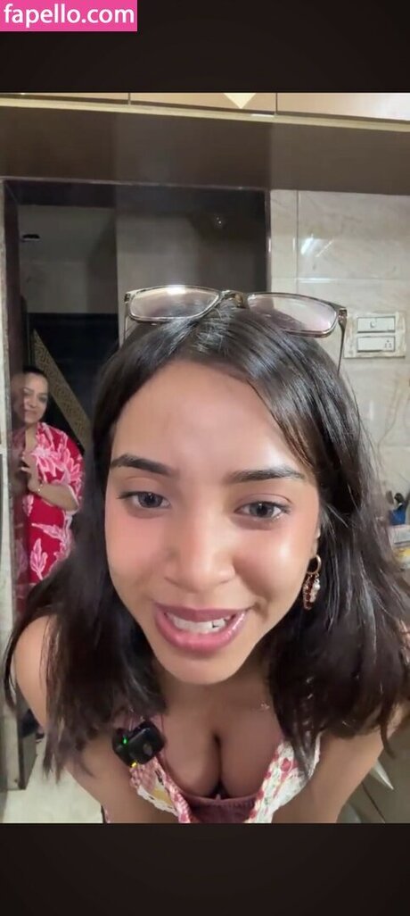 Muskan Karia nude model picture