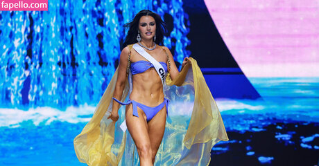 Emilia Dides nudes star gallery