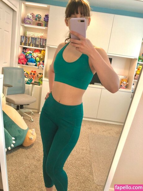 Tama Hero sexy model pics