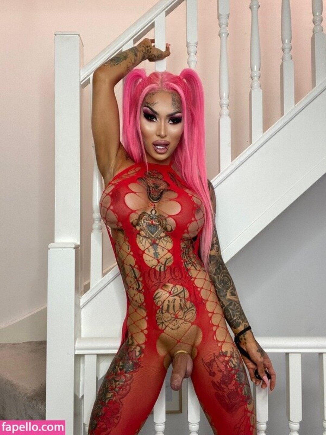 Mia Maffia model art photo
