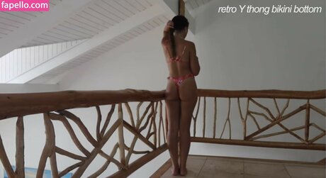 Hannah Meloche pornographic actress picture