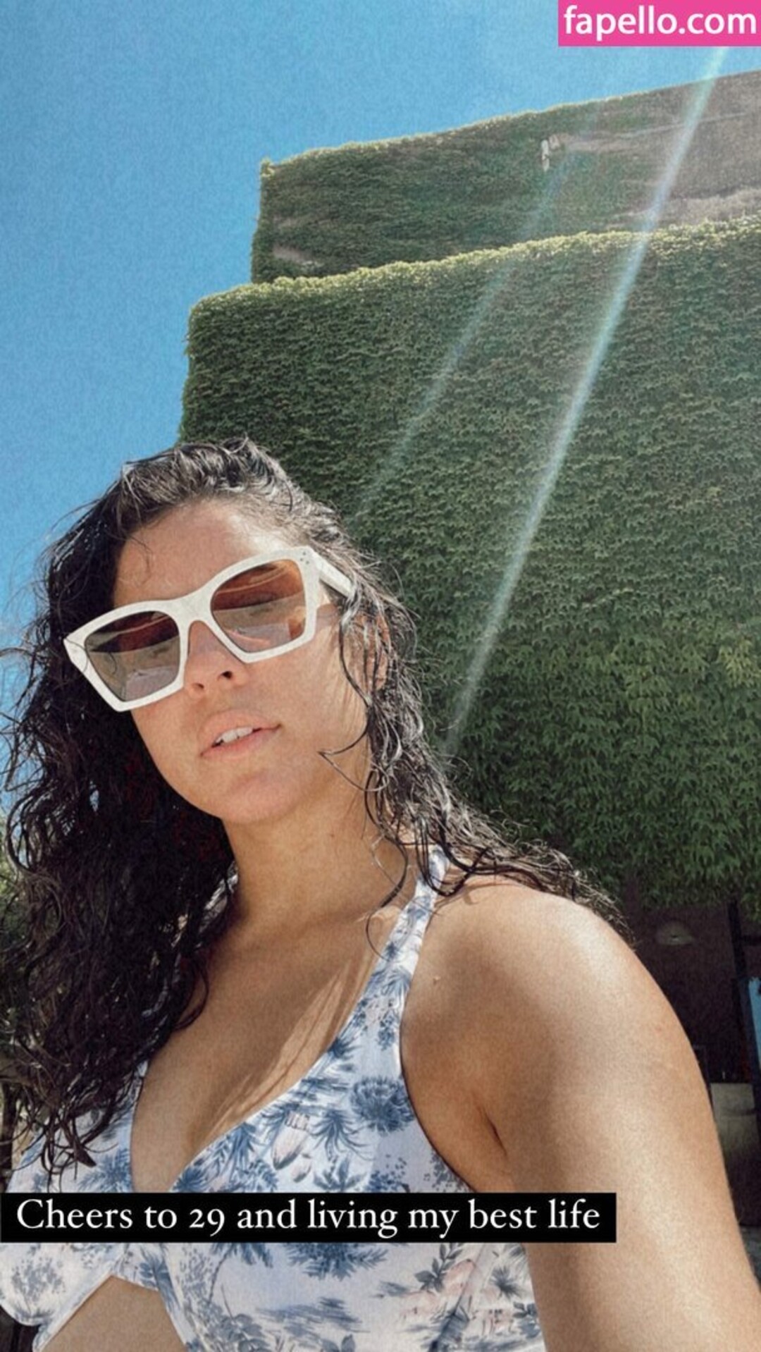 Maleni Cruz model hot picture