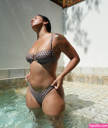 milf young onlyfans hot img