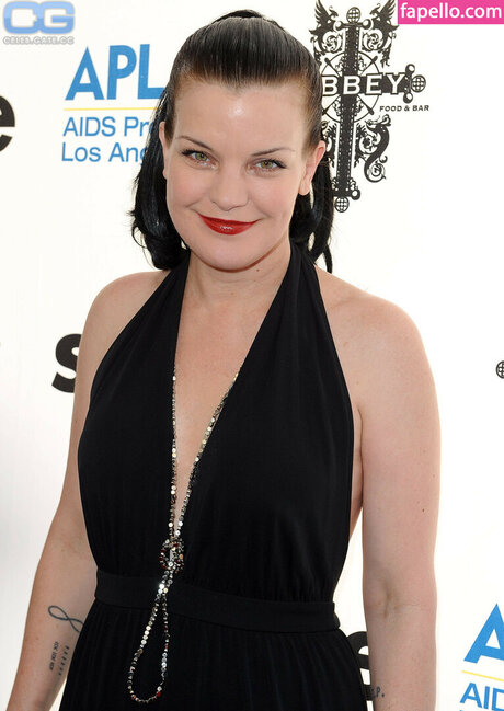 Pauley Perrette pretty actress pics
