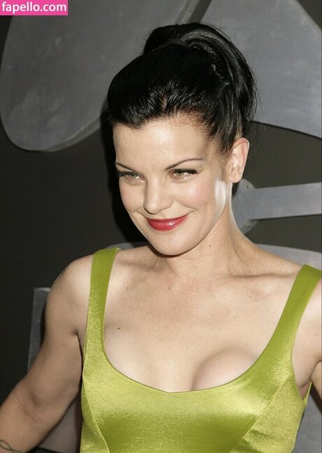 Pauley Perrette profile image