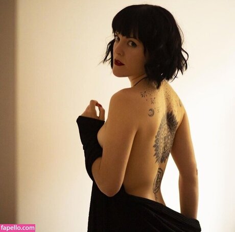 Mama Casquet art pornstar photos