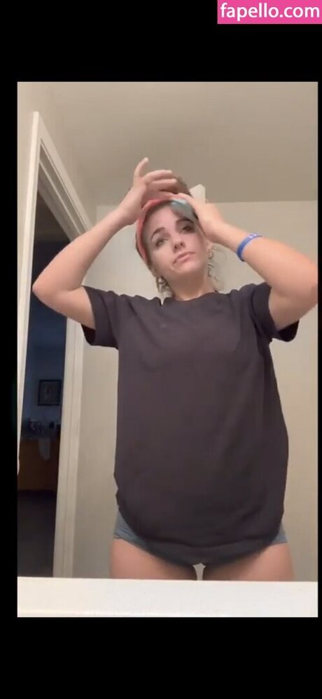 madisons the shit profile image