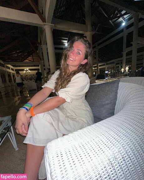 madisons the shit beautiful actress gallery