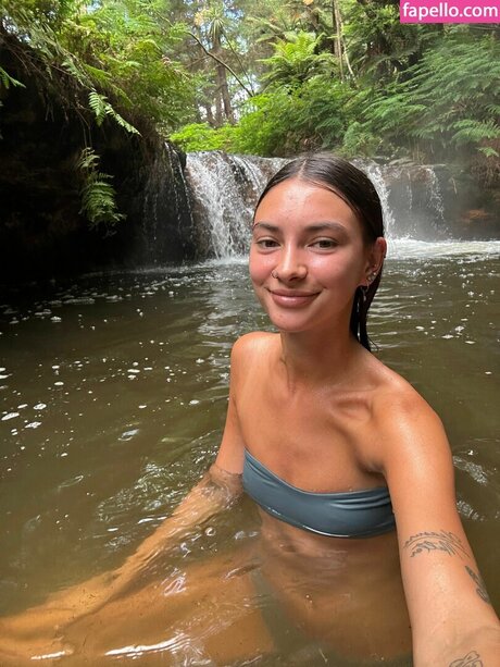 Req Cassadventures free actress photos