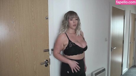 Sasha Curves best actress image