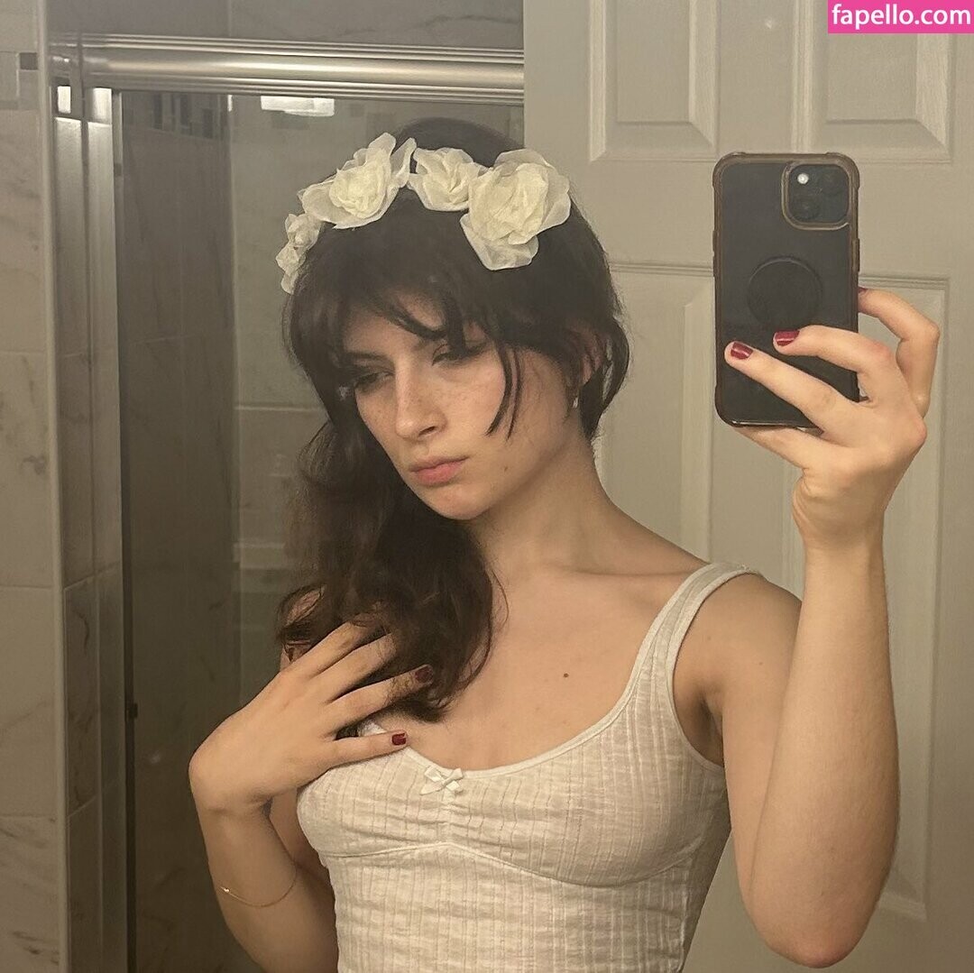 Squirtstain pornstar high quality pic