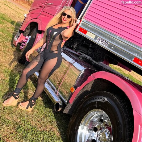 Sheila BellaverICIAL star naked img