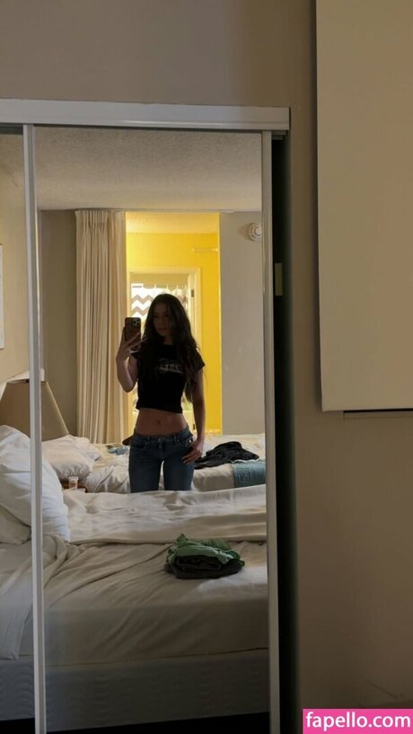 Kathryn Melvin model top photo