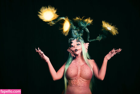 Melanie Martinez pornstar hd pics