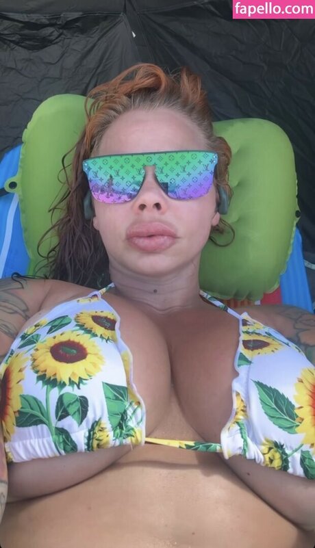 Camcamexclusive erotic actress photo