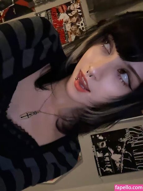 Vynomous model xxx gallery