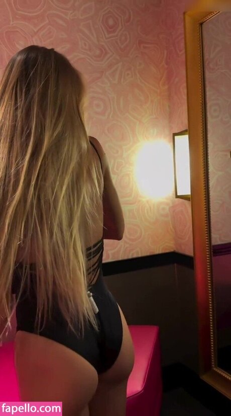 fingering squirt onlyfans free xxx pictures