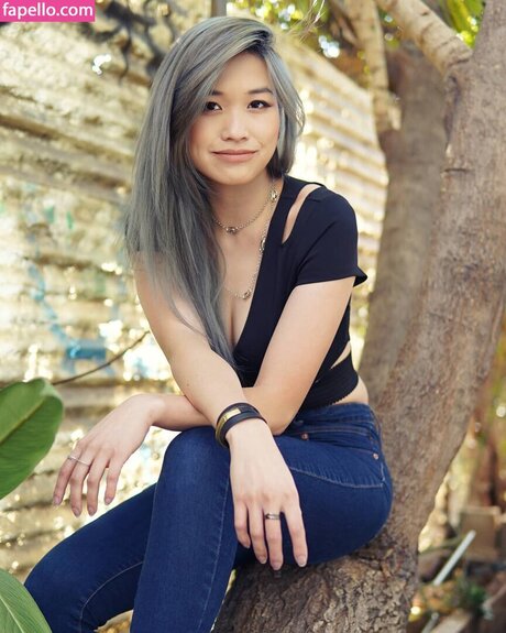 Julia Chow art star pic