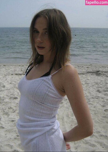 Veronika Slowikowska pornstar nude galleries