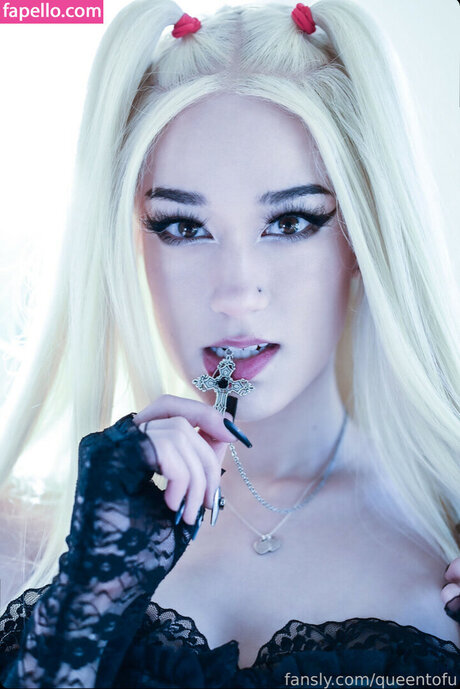 Queen Tofu xxx star galleries