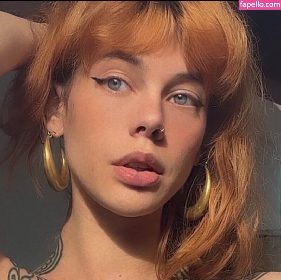 Nora Fae xxx model pic