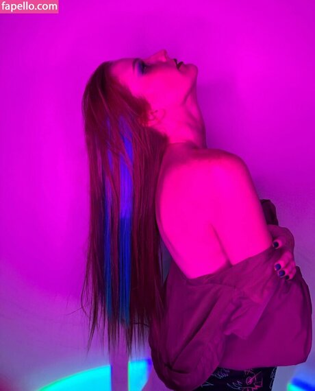 Calbits pornstar adult pic