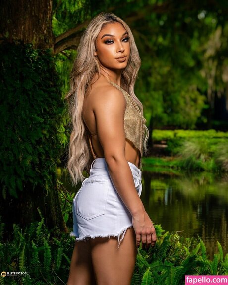 barista onlyfans beautiful archive